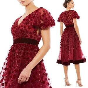 Mac Duggal Burgundy Floral Appliqué Flutter Sleeve Velvet Hem Midi Dress Size 16